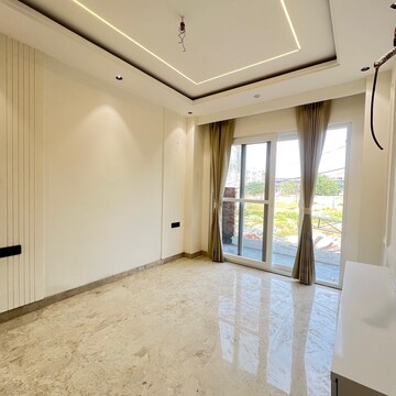 3 BHK Builder Floor For Sale in Sector 63a