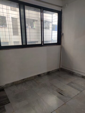 Room in 1 BHK Apartment at Bindra Sateri Legacy, Andheri East – for Rent