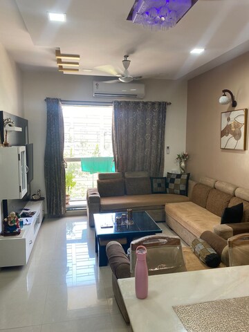 2 BHK Apartment For Rent in Lokhandwala Octacrest Kandivali East Mumbai  7591495