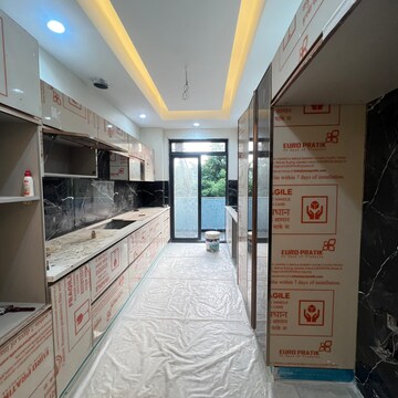 Parking in 4 BHK Builder Floor at Ansal Oriental Homes, Sector 57 – for Sale