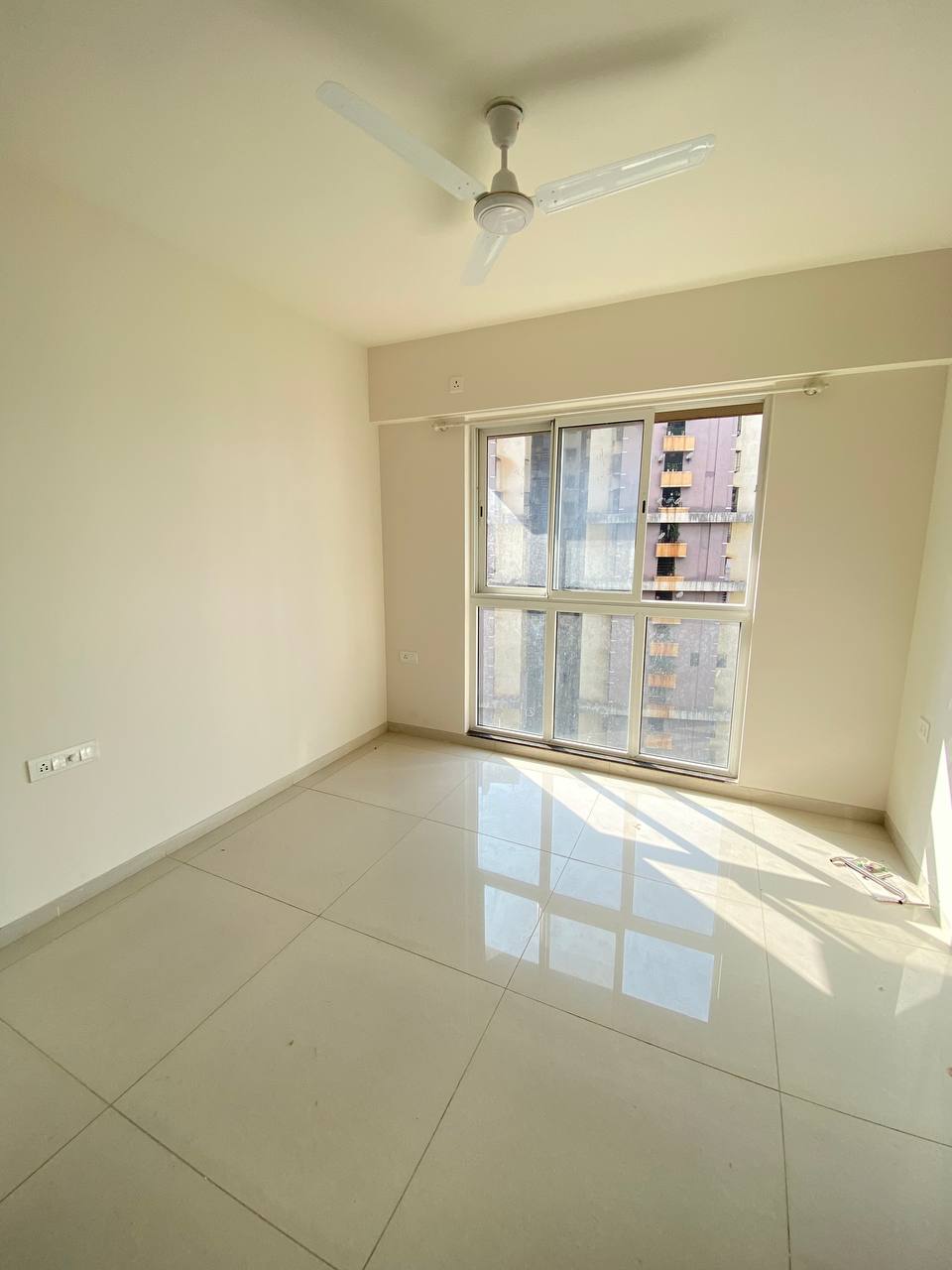 1 BHK Apartment For Rent in UK Iridium Kandivali East Mumbai  7591661