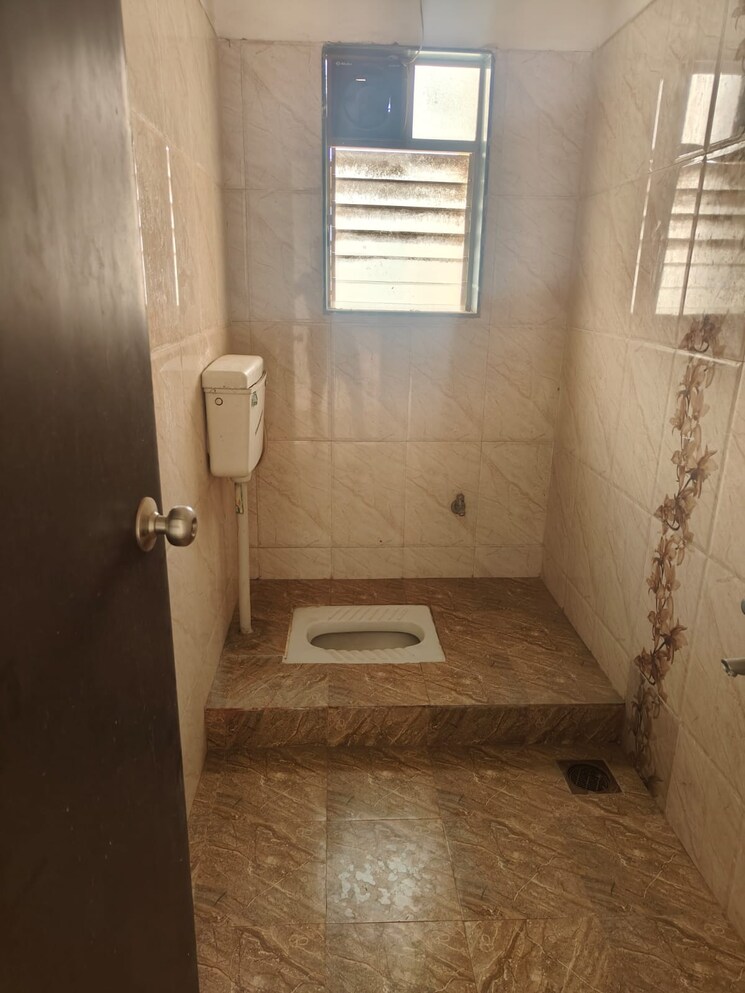 Bathroom, shree-bhagwati-rudraksh 2 Bedroom 953 Sq.Ft. Apartment In Tathawade Pune 7591669