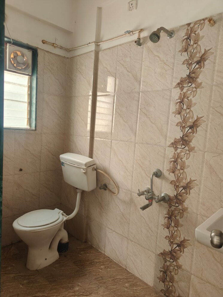 Bathroom, shree-bhagwati-rudraksh 2 Bedroom 953 Sq.Ft. Apartment In Tathawade Pune 7591669