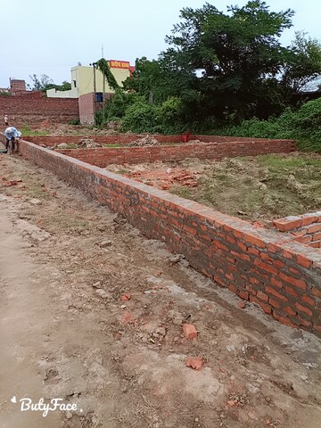 Plot For Resale in Chunar Mirzapur  7591833