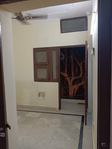 Building Lobby in 1 BHK Builder Floor at Lajpat Nagar – for Rent