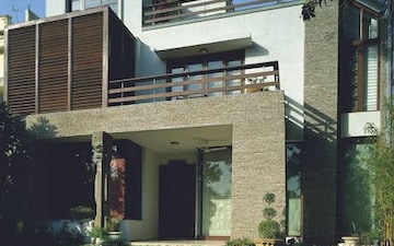 4 BHK Villa For Sale in Juhu