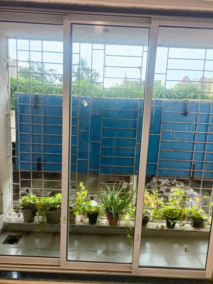 Swimming Pool, cosmos-classique 1 Bedroom 460 Sq.Ft. Apartment In Ghodbunder Road Thane 7592656