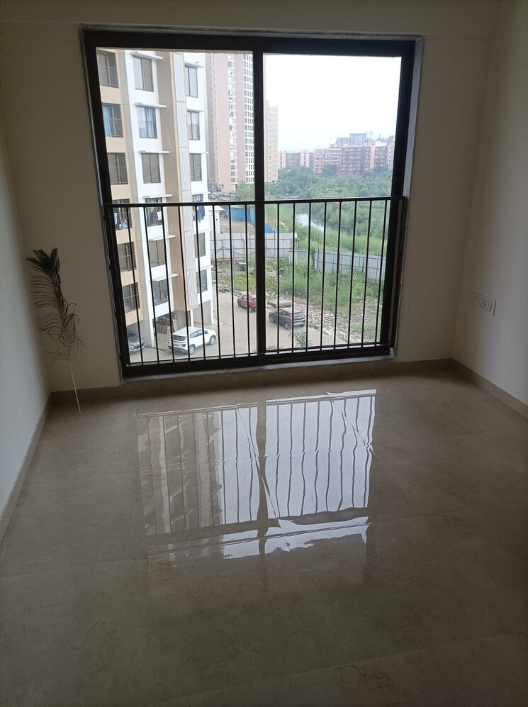 Room, sunteck-maxxworld-4 2 Bedroom 570 Sq.Ft. Apartment In Naigaon East Palghar 7588364