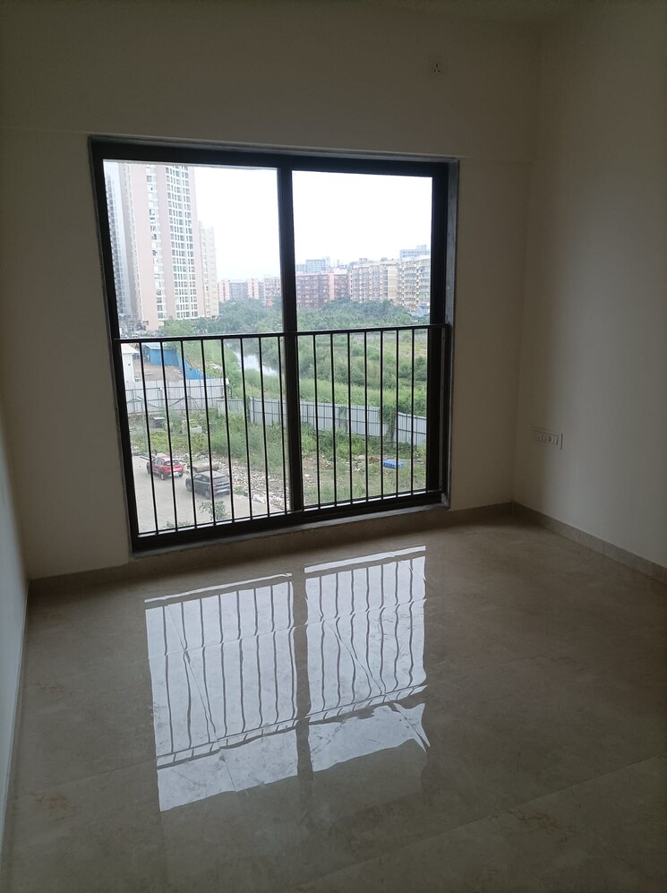 Room, sunteck-maxxworld-4 2 Bedroom 570 Sq.Ft. Apartment In Naigaon East Palghar 7588364