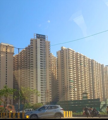 1 BHK Apartment For Sale in Gaur City 2 - 14th Avenue, Sector 16c Greater Noida