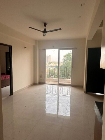Room in 2 BHK Apartment at Signature The Serenas, Sohna Sector 36 – for Sale
