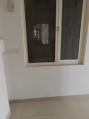 Room in 2 BHK Apartment at HCBS Sports Ville, Sohna Sector 35 – for Sale