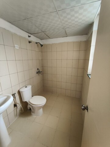 Bathroom in 2.5 BHK Apartment at BPTP Princess Park, Sector 86 – for Sale