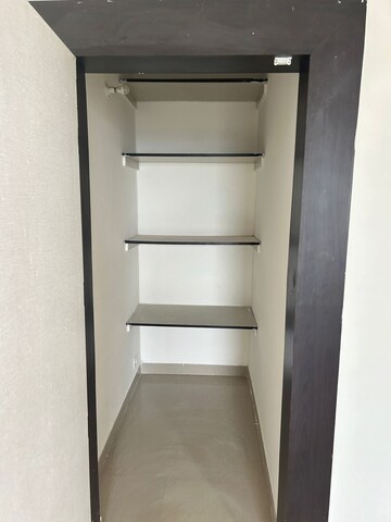 Furnished Amenities in 3 BHK Apartment at Mapsko Paradise, Sector 83 – for Rent