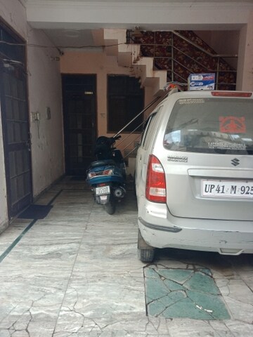 Parking in 2 BHK Independent House at Jankipuram – for Sale