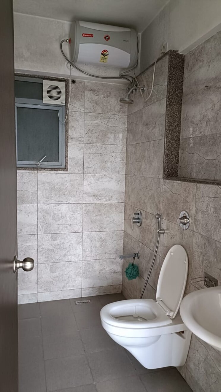 Bathroom, magarpatta city 2 Bedroom 834 Sq.Ft. Apartment In Magarpatta City Pune 7593659