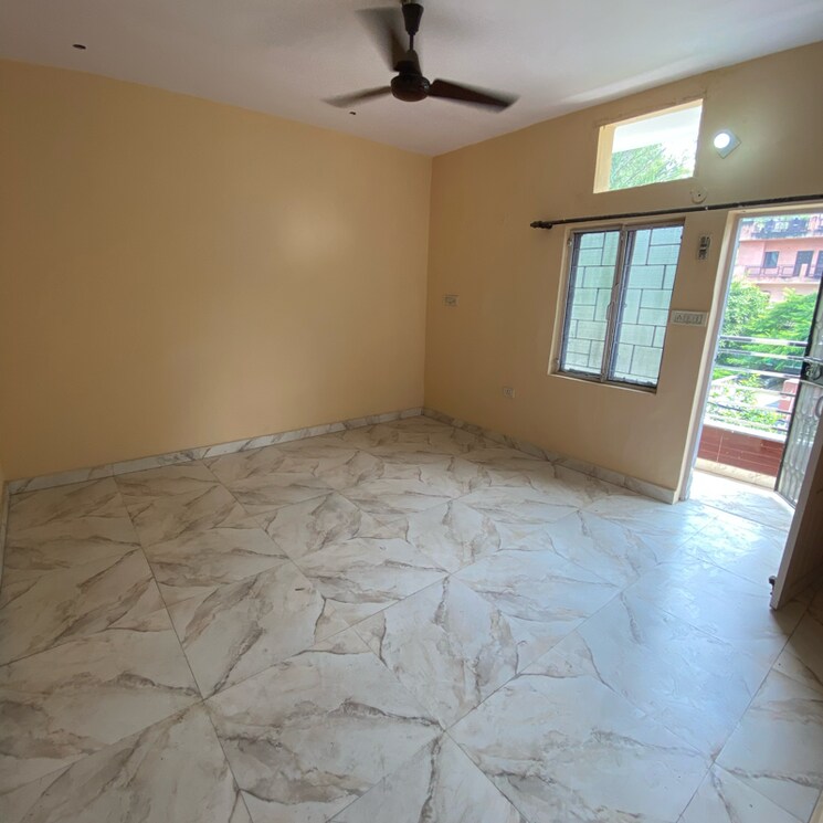 Room, paschim vihar 2 Bedroom 1000 Sq.Ft. Apartment In Paschim Vihar Delhi 7593684