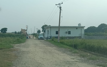 Plot For Sale in Bhopani Village