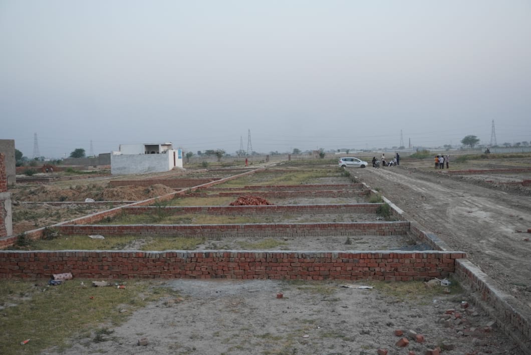 Plot For Resale in Jewar Greater Noida  7593818