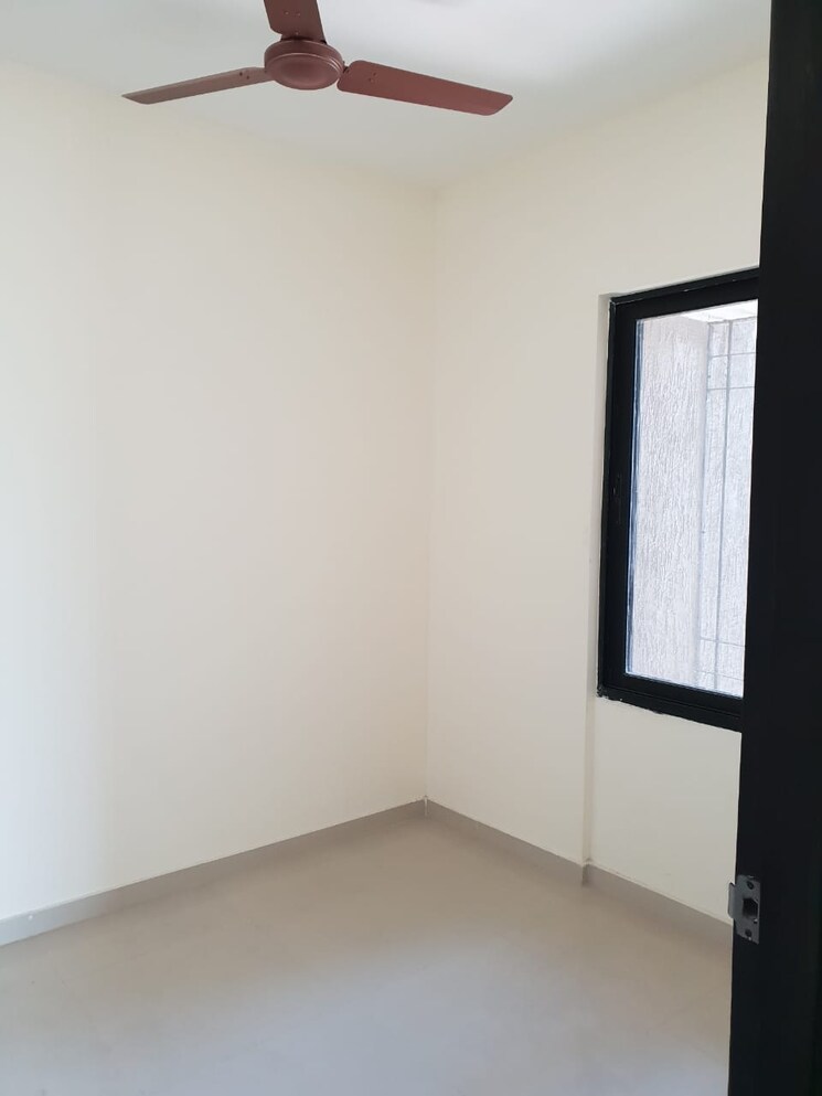 Room, dosti-planet-north 2 Bedroom 717 Sq.Ft. Apartment In Shilphata Thane 7593717