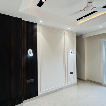 Building Lobby in 3 BHK Builder Floor at Anant Raj The Estate Floors, Sector 60 – for Sale