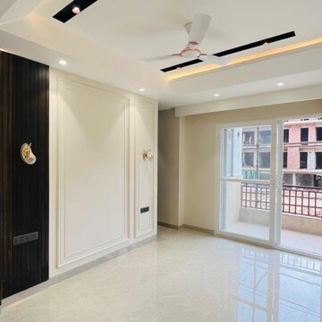 Room in 3 BHK Builder Floor at Anant Raj The Estate Floors, Sector 60 – for Sale