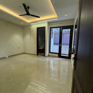 Room in 3 BHK Builder Floor at Sector 57 – for Sale