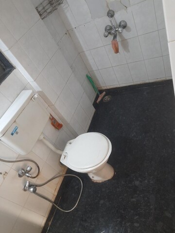 Bathroom in 2.5 BHK Apartment at Veena Saaz, Kandivali East – for Sale