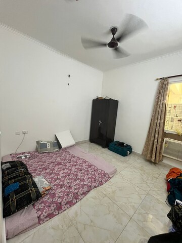 Room in 2 BHK Apartment at Gaurs Siddhartham, Siddharth Vihar – for Sale