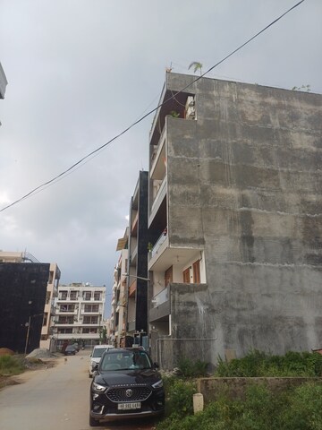 Staircase in 3.5 BHK Builder Floor at Fidato Honour Homes, Sector 89 – for Sale