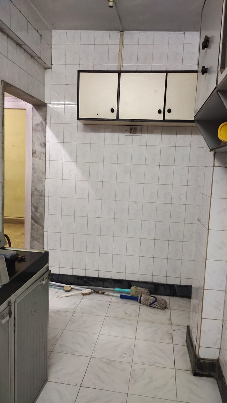 Kitchen, farheen-apartment 1 Bedroom 425 Sq.Ft. Apartment In Santacruz East Mumbai 7595802