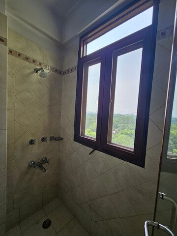 Room in 3 BHK Apartment at Sonia Vihar – for Sale