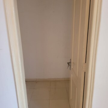 Bathroom in 2 BHK Apartment at Sushma Green vista, Kishanpura – for Sale