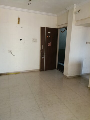 Room in 1.5 BHK Apartment at Vihang Valley Phase1, Kasarvadavali – for Sale