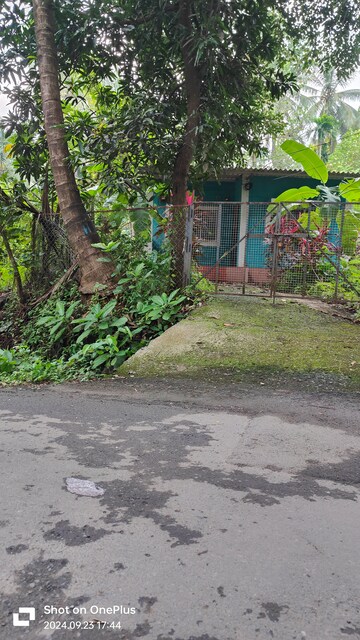 Master Bedroom in 2 BHK Villa at Vasai West – for Rent