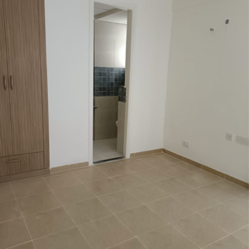 Room in 3 BHK Apartment at Sushma Joynest ZRK, Ghazipur – for Sale