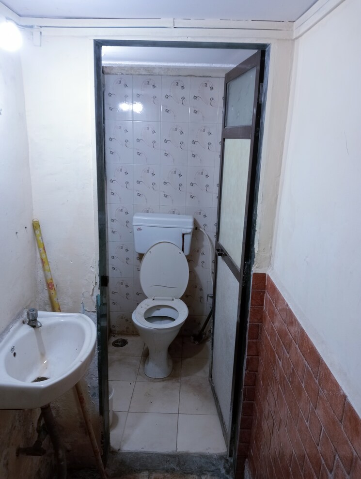 Bathroom, akshay-chs-kalwa 1 Bedroom 550 Sq.Ft. Apartment In Kalwa Thane 7596203