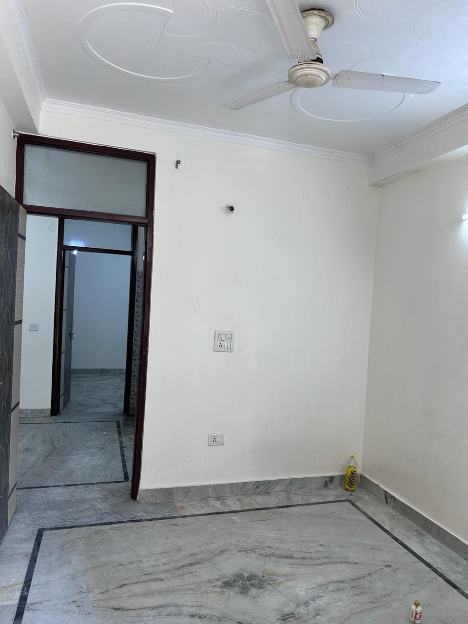 Rental 1.5 Bedroom 430 Sq.Ft. Builder Floor in RWA Flats New Ashok