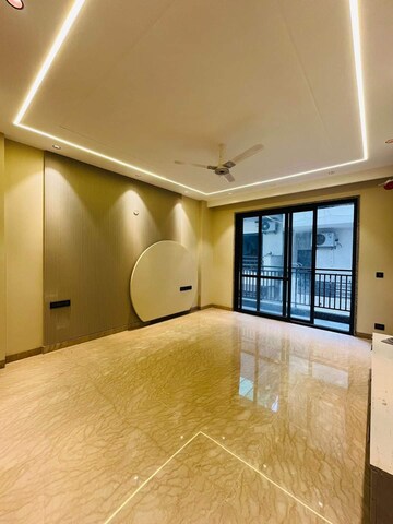 Room in 3 BHK Builder Floor at Sushant Lok 3, Sector 57 – for Sale