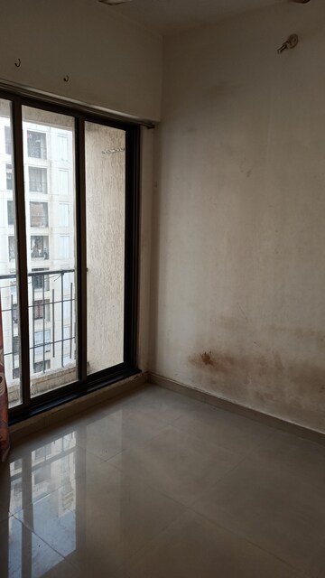 Room in 1 BHK Apartment at Unicorn Global Arena, Naigaon East – for Sale