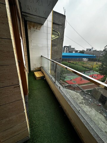 रेसिडेंशियल बिल्डर फ्लोर वर्ग फुट फॉर रेंट इन द्वारका मोर दिल्ली  7596488