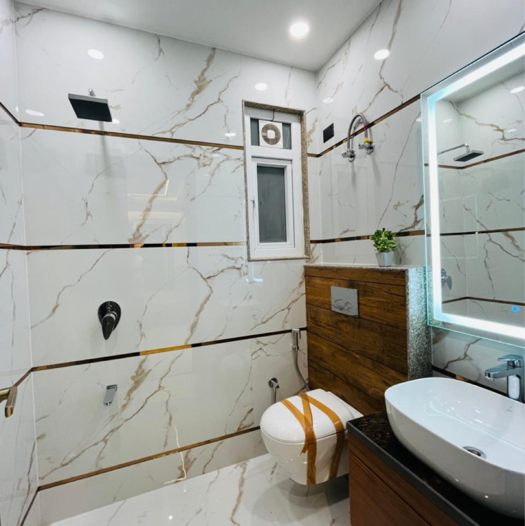 Bathroom, sector 63a 3 Bedroom 180 Sq.Yd. Builder Floor In Sector 63a Gurgaon 7596689