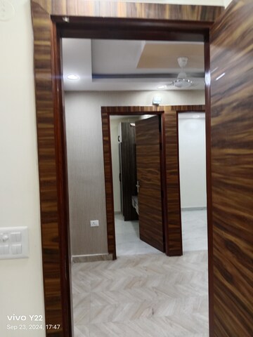 Building Lobby in 2.5 BHK Builder Floor at Laxmi Nagar – for Sale