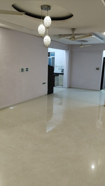 Room in 4 BHK Apartment at Shah & Chheda Mahavir Ornate, Kopar Khairane – for Sale