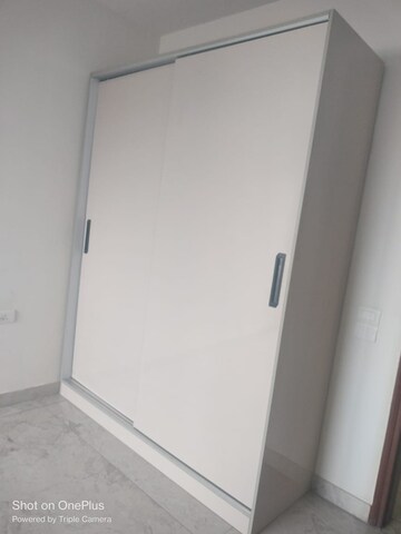 Room in 3 BHK Apartment at Malwa Escon Primera, International Airport Road – for Sale