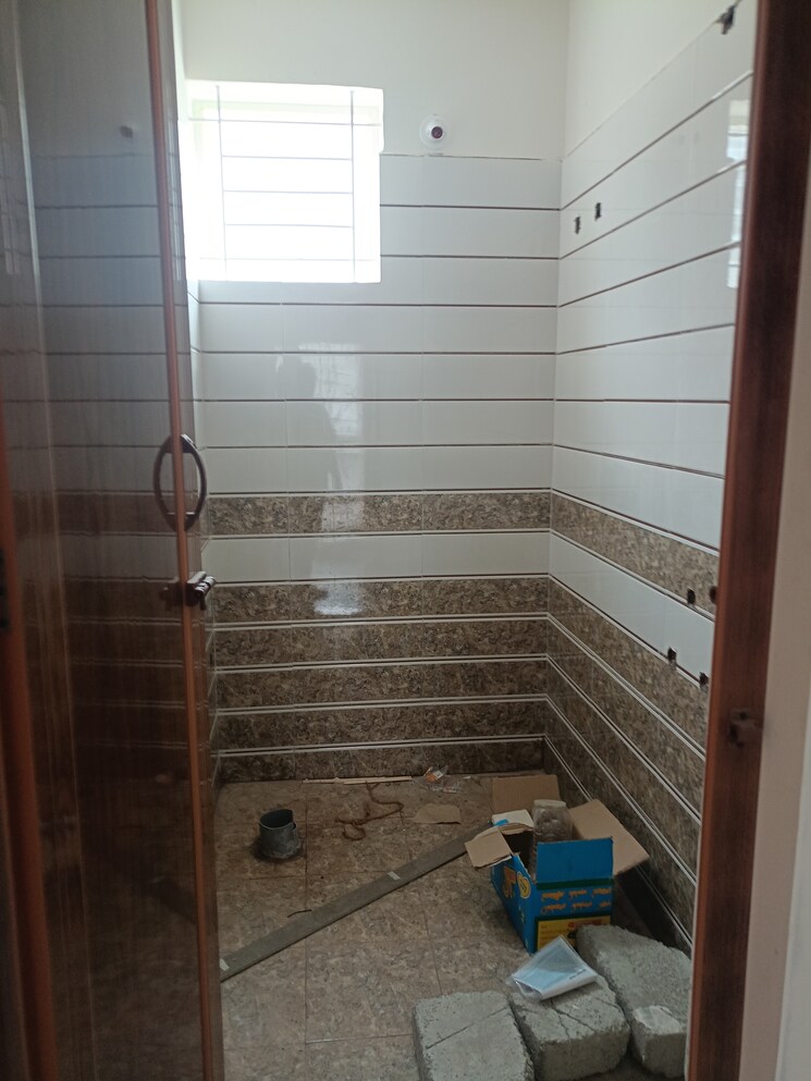 Bathroom, hulimavu 6+ Bedroom 6000 Sq.Ft. Independent House In Hulimavu Bangalore 7597668