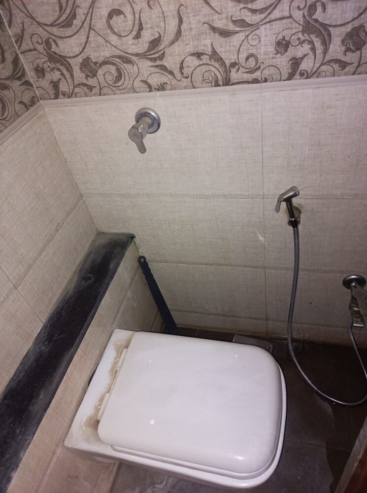 Bathroom, g-k-roseland-residency 2 Bedroom 975 Sq.Ft. Apartment In Pimple Saudagar Pune 7597757