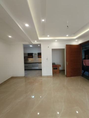 Room in 3 BHK Apartment at Gms Road – for Sale