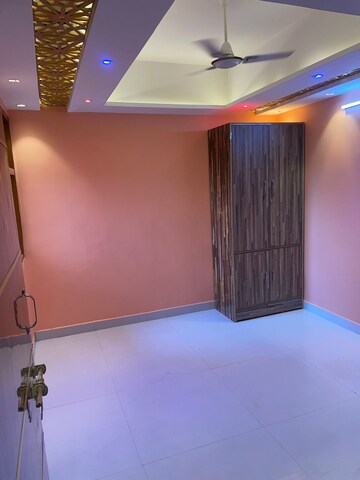 Room in 2 BHK Apartment at Exotica Dreamville, Sector 16c Greater Noida – for Sale