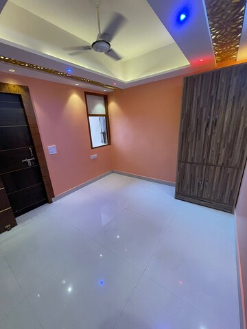 Room in 2 BHK Apartment at Exotica Dreamville, Sector 16c Greater Noida – for Sale